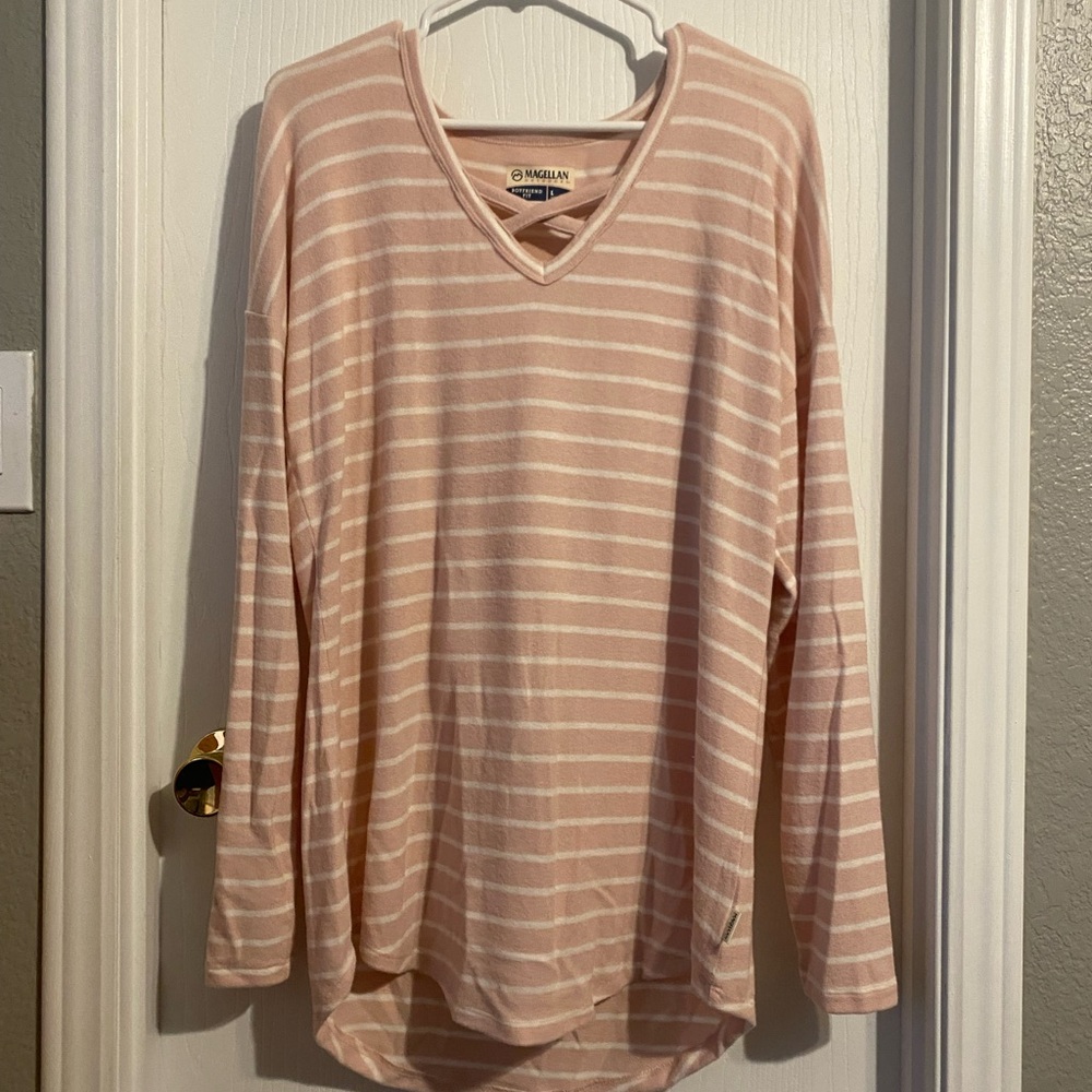 women’s Magellan sweater